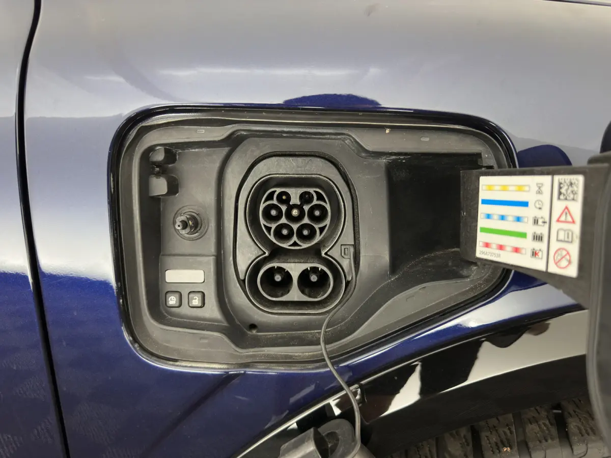 EV60 Optimum Charge Evolution [3-Fase-22kW] {SoH-91%} (INCL-BTW) Aut. *HEATPUMP | FULL-LED | CAMERA | LANE-ASSIST | KEYLESS | NAVI-FULLMAP | CARPLAY | COMFORTSEATS | DIGI-COCKPIT | ECC | PDC