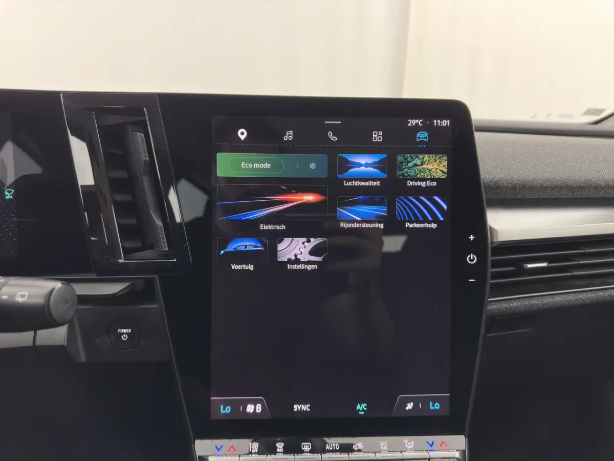 EV60 Optimum Charge Evolution [3-Fase-22kW] {SoH-91%} (INCL-BTW) Aut. *HEATPUMP | FULL-LED | CAMERA | LANE-ASSIST | KEYLESS | NAVI-FULLMAP | CARPLAY | COMFORTSEATS | DIGI-COCKPIT | ECC | PDC
