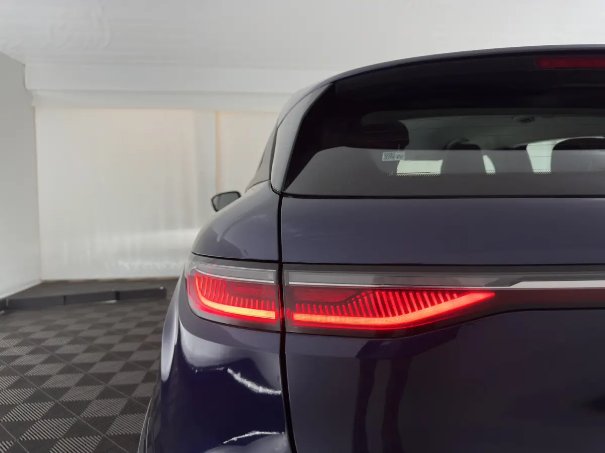 EV60 Optimum Charge Evolution [3-Fase-22kW] {SoH-91%} (INCL-BTW) Aut. *HEATPUMP | FULL-LED | CAMERA | LANE-ASSIST | KEYLESS | NAVI-FULLMAP | CARPLAY | COMFORTSEATS | DIGI-COCKPIT | ECC | PDC