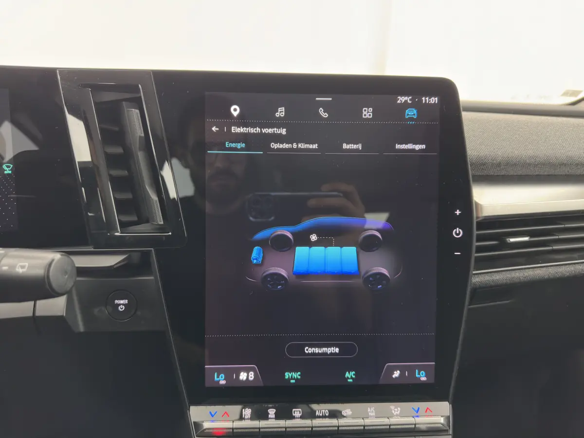 EV60 Optimum Charge Evolution [3-Fase-22kW] {SoH-91%} (INCL-BTW) Aut. *HEATPUMP | FULL-LED | CAMERA | LANE-ASSIST | KEYLESS | NAVI-FULLMAP | CARPLAY | COMFORTSEATS | DIGI-COCKPIT | ECC | PDC