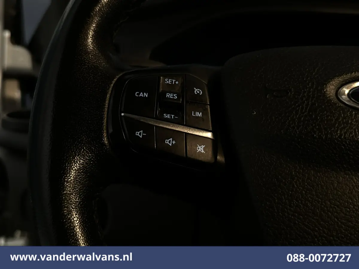 2.0 TDCI 170pk L1H1 Euro6 Airco | Camera | LED | Apple Carplay | Cruisecontrol | Raptor grill | Leder Android Auto, LM velgen, Verwarmde voorruit, Parkeersensoren, Bijrijdersbank, 2500kg tre