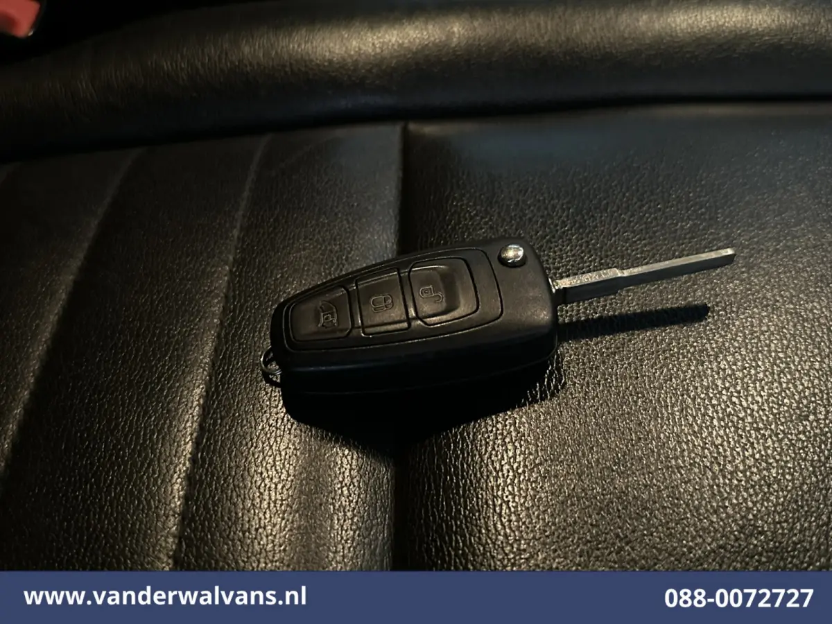 2.0 TDCI 170pk L1H1 Euro6 Airco | Camera | LED | Apple Carplay | Cruisecontrol | Raptor grill | Leder Android Auto, LM velgen, Verwarmde voorruit, Parkeersensoren, Bijrijdersbank, 2500kg tre