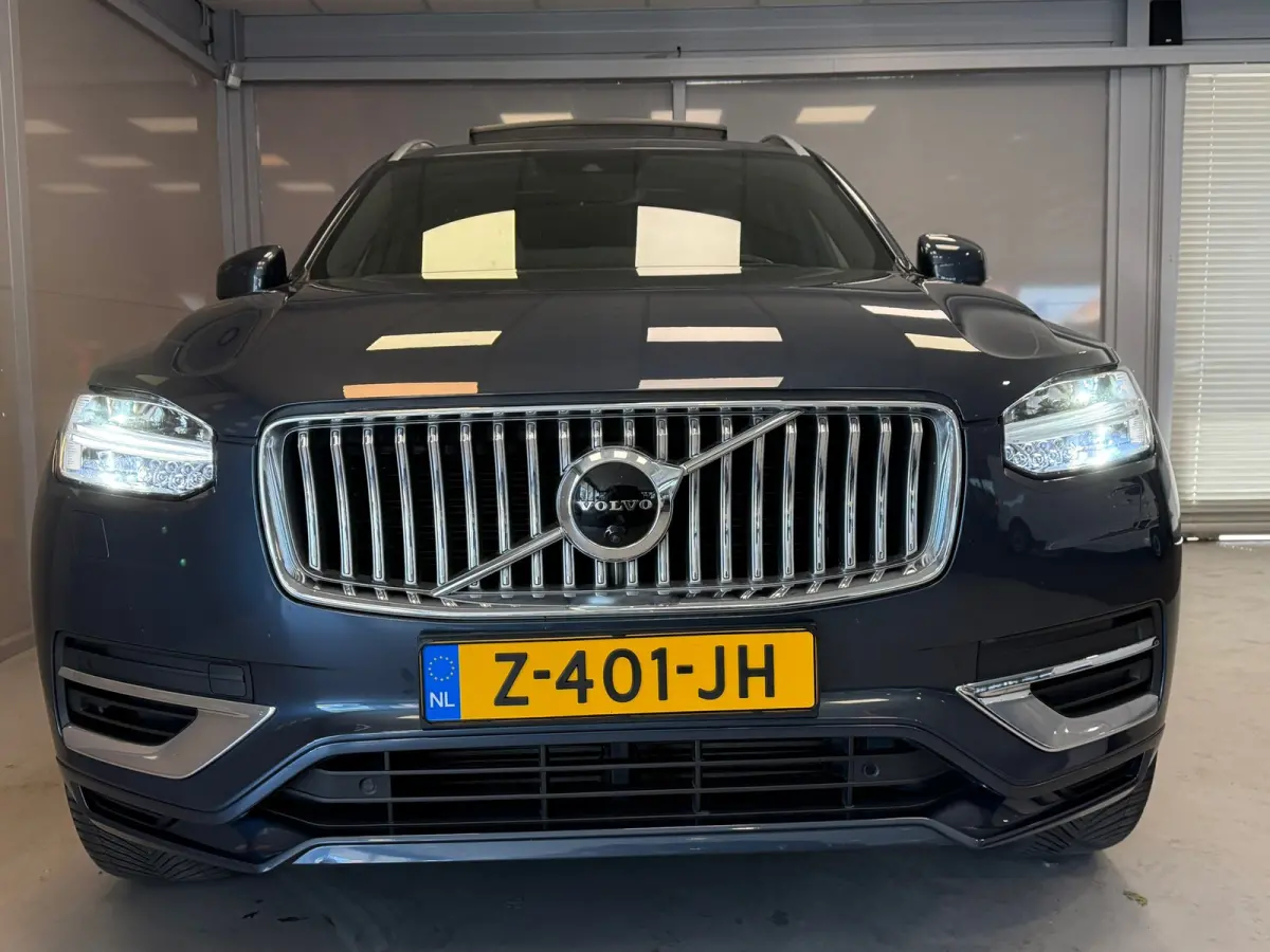 2.0 T8 Recharge AWD R-Design | PANODAK | LEER | HUD | 7 persoons |