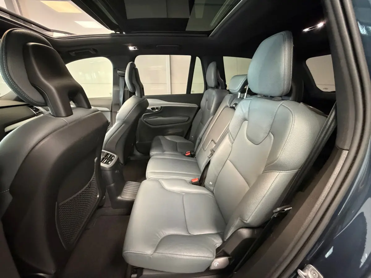 2.0 T8 Recharge AWD R-Design | PANODAK | LEER | HUD | 7 persoons |