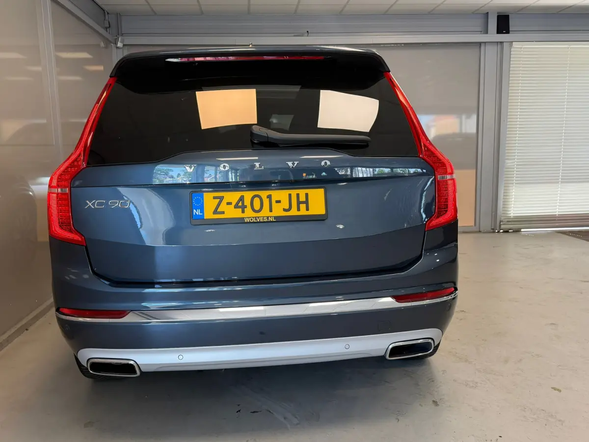 2.0 T8 Recharge AWD R-Design | PANODAK | LEER | HUD | 7 persoons |