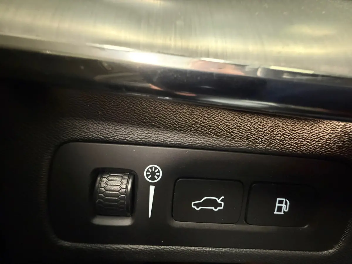 2.0 T8 Recharge AWD R-Design | PANODAK | LEER | HUD | 7 persoons |