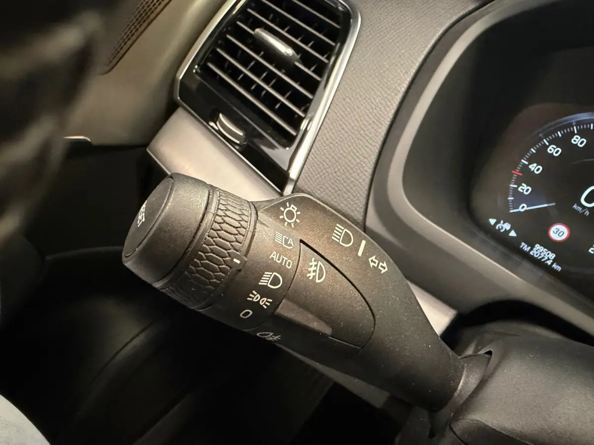 2.0 T8 Recharge AWD R-Design | PANODAK | LEER | HUD | 7 persoons |