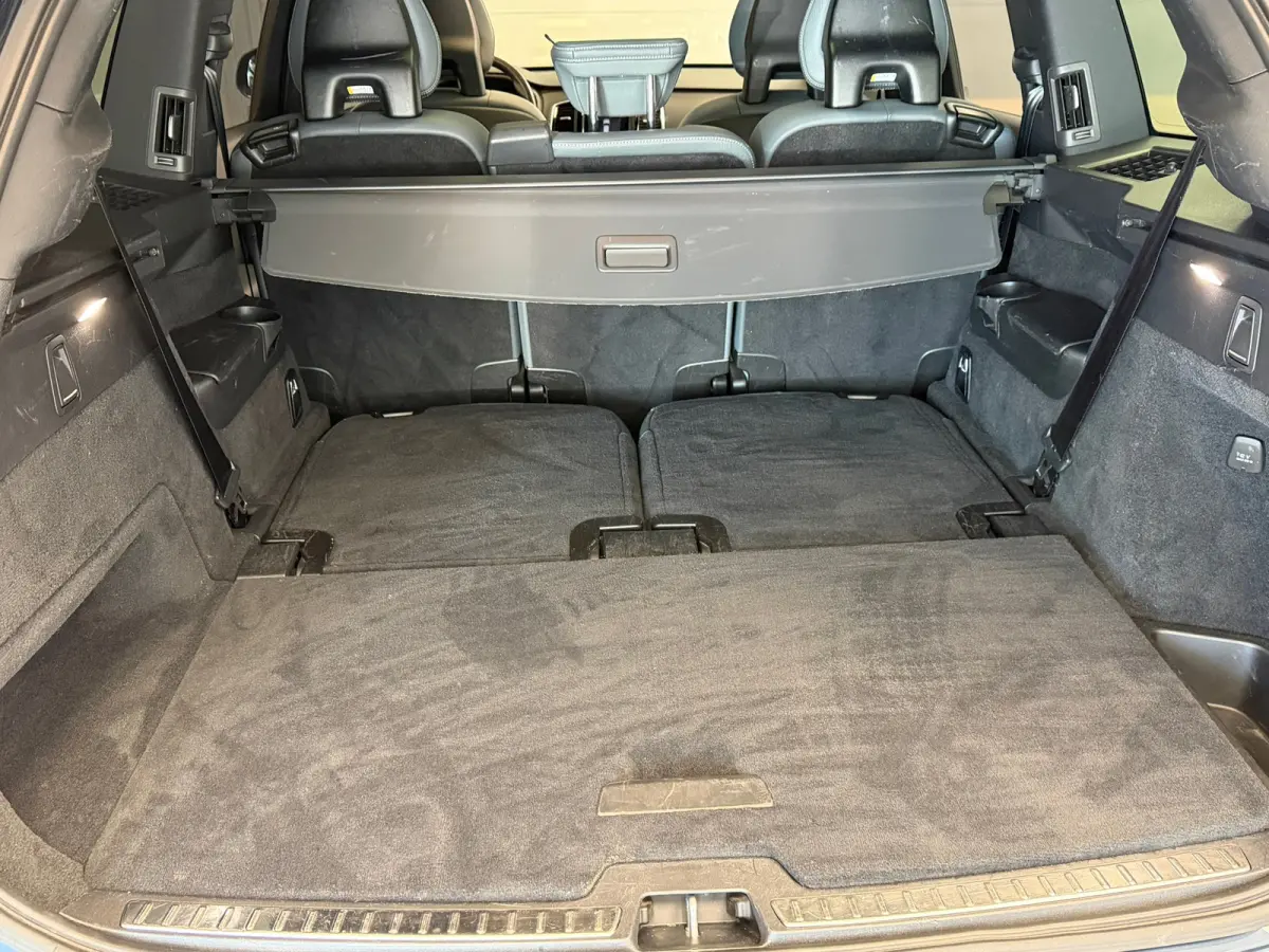 2.0 T8 Recharge AWD R-Design | PANODAK | LEER | HUD | 7 persoons |