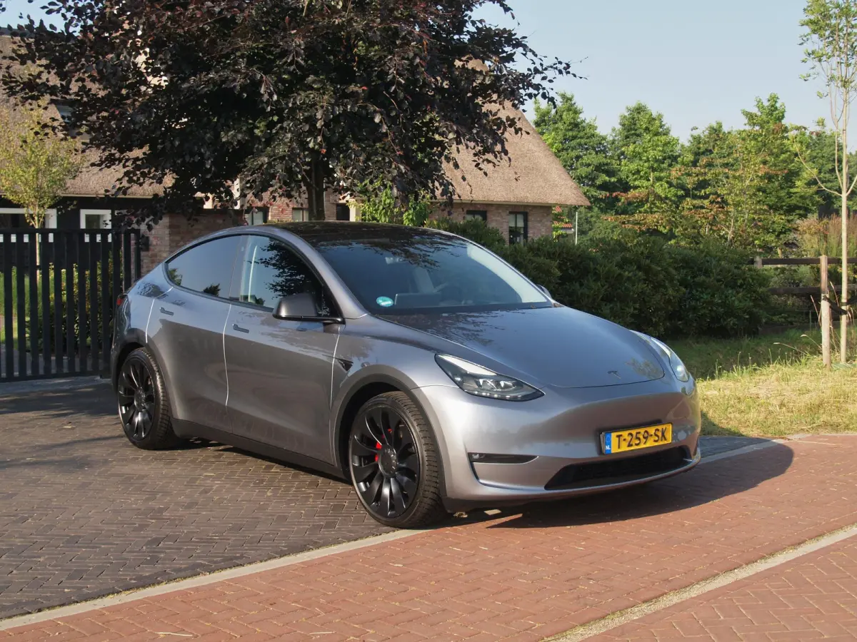 Performance AWD 75 kWh | Panoramadak | Trekhaak | 360 Camera | Full Self Driving Computer 3 |