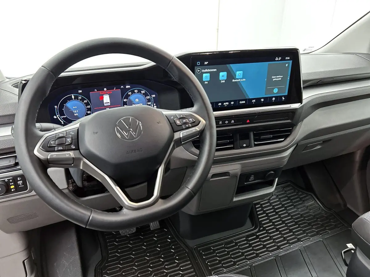 L2H1 Life 64 kWh 136PK | Automaat | Achteruitrijcamera | Parkeernsensoren Voor + Achter | Cruise Control | Lane Assist | Multifunctioneel Stuurwiel | Airco | Apple/Android Carplay | Stoelver