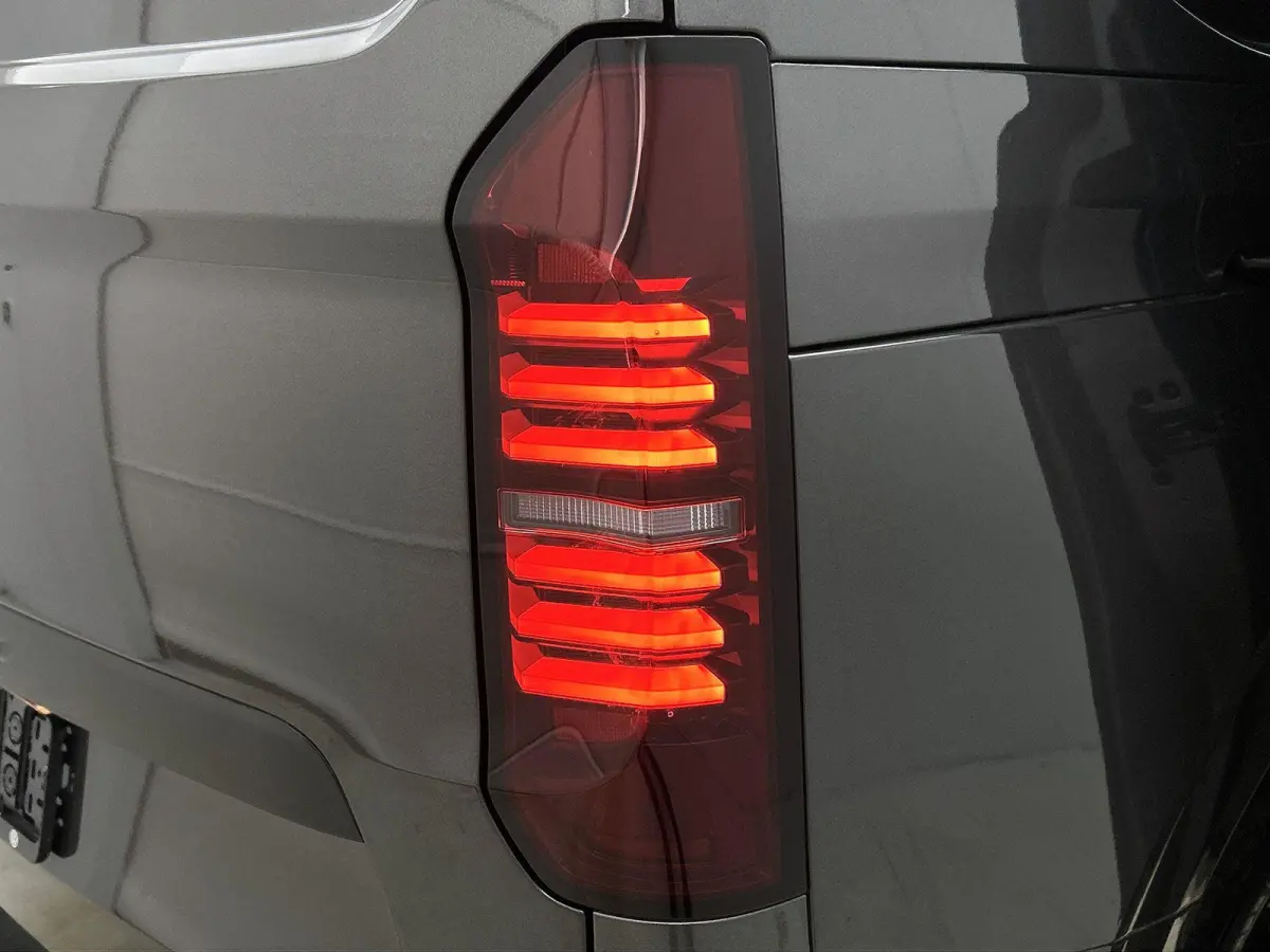 L2H1 Life 64 kWh 136PK | Automaat | Achteruitrijcamera | Parkeernsensoren Voor + Achter | Cruise Control | Lane Assist | Multifunctioneel Stuurwiel | Airco | Apple/Android Carplay | Stoelver