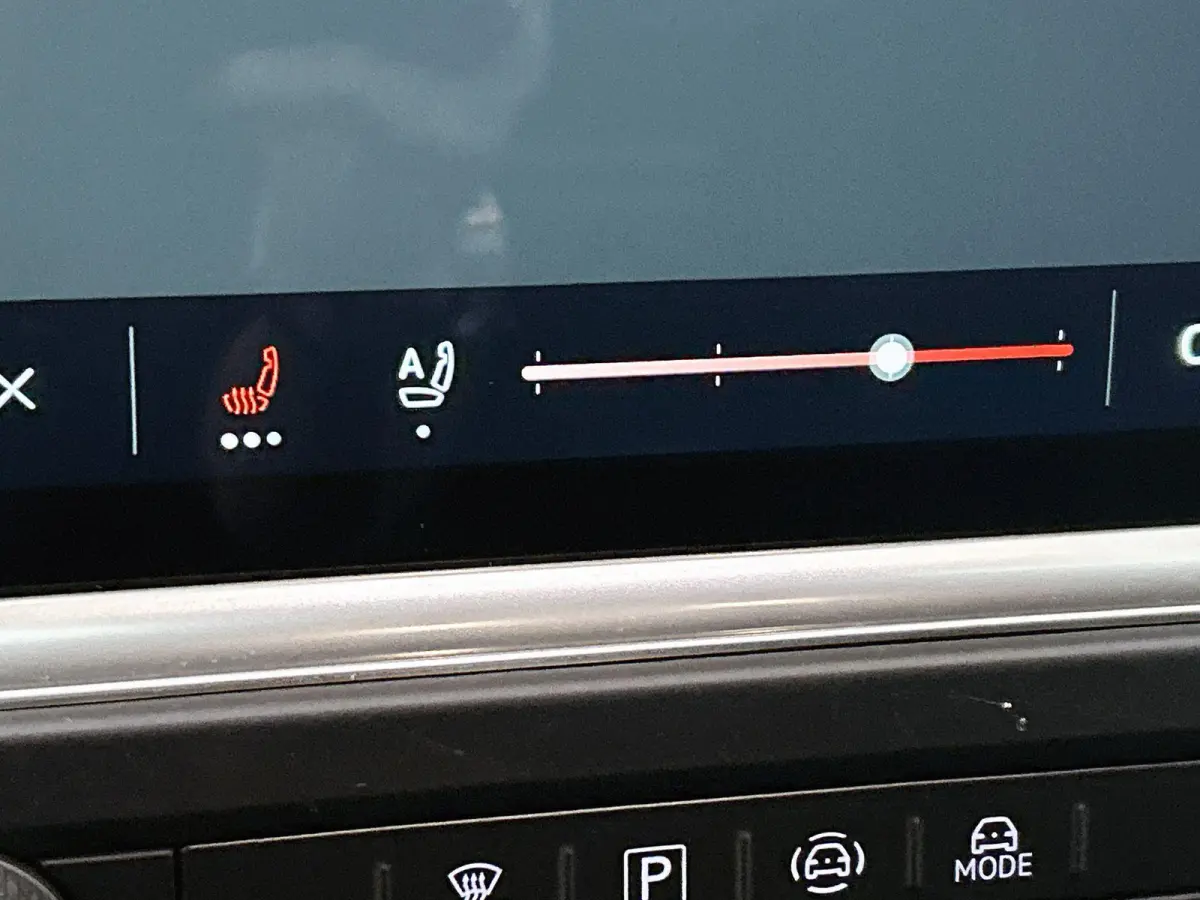 L2H1 Life 64 kWh 136PK | Automaat | Achteruitrijcamera | Parkeernsensoren Voor + Achter | Cruise Control | Lane Assist | Multifunctioneel Stuurwiel | Airco | Apple/Android Carplay | Stoelver