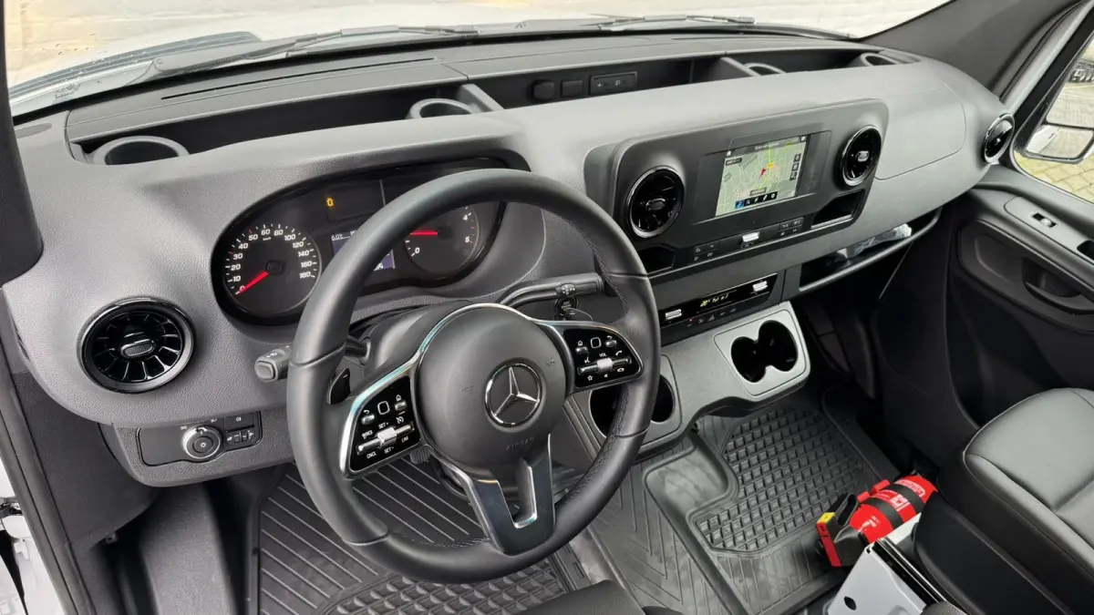 317 1.9 CDI L2 9G Leder Camera Clima M-bux media systeem DAB laadruimte betimmering