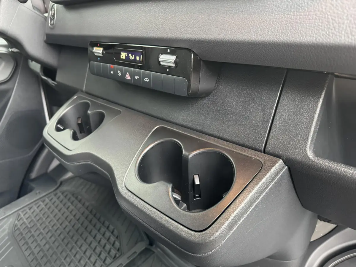 317 1.9 CDI L2 9G Leder Camera Clima M-bux media systeem DAB laadruimte betimmering