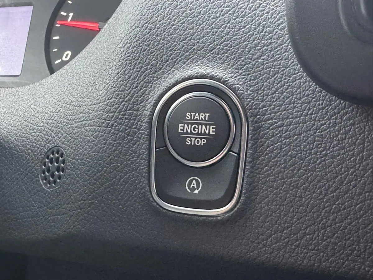317 1.9 CDI L2 9G Leder Camera Clima M-bux media systeem DAB laadruimte betimmering