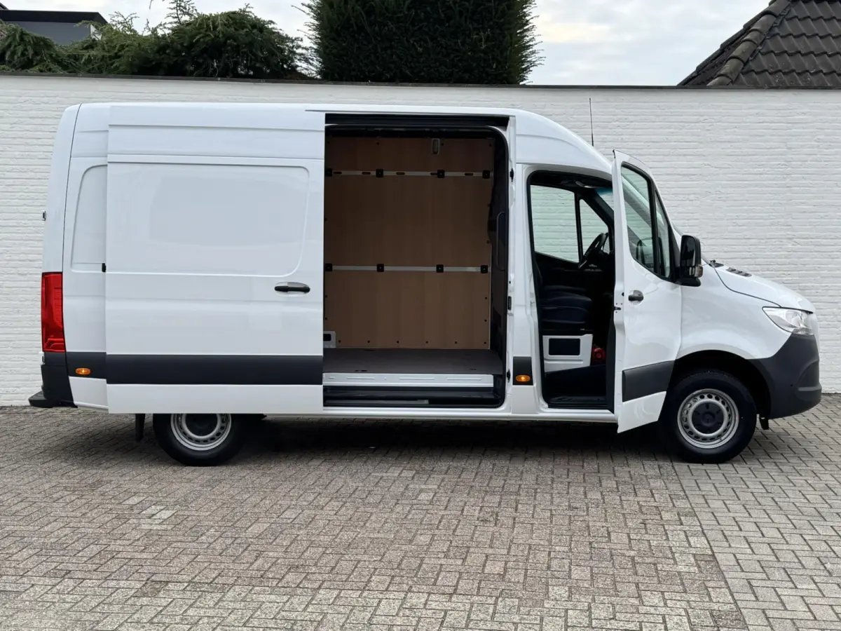 317 1.9 CDI L2 9G Leder Camera Clima M-bux media systeem DAB laadruimte betimmering