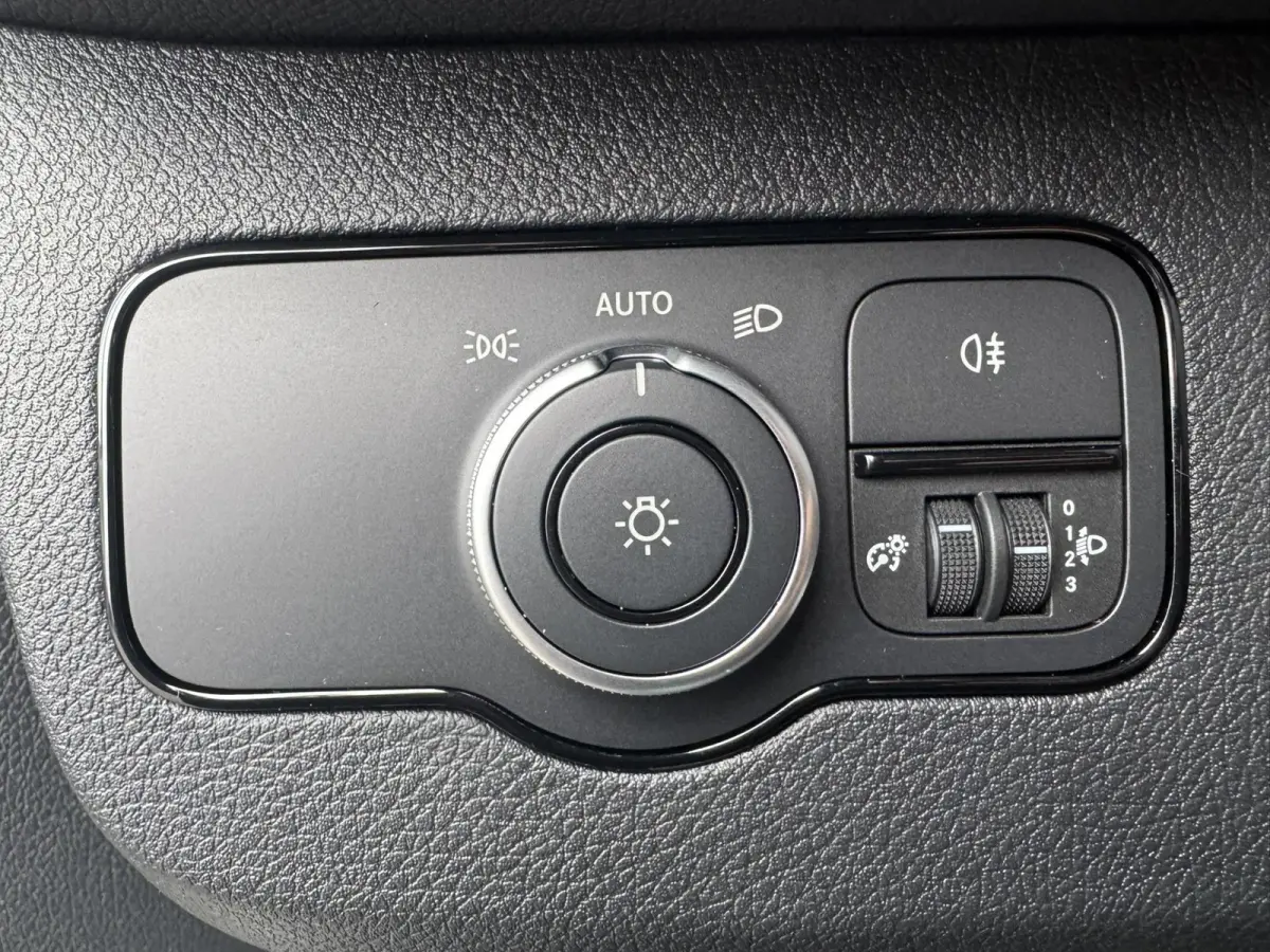 317 1.9 CDI L2 9G Leder Camera Clima M-bux media systeem DAB laadruimte betimmering