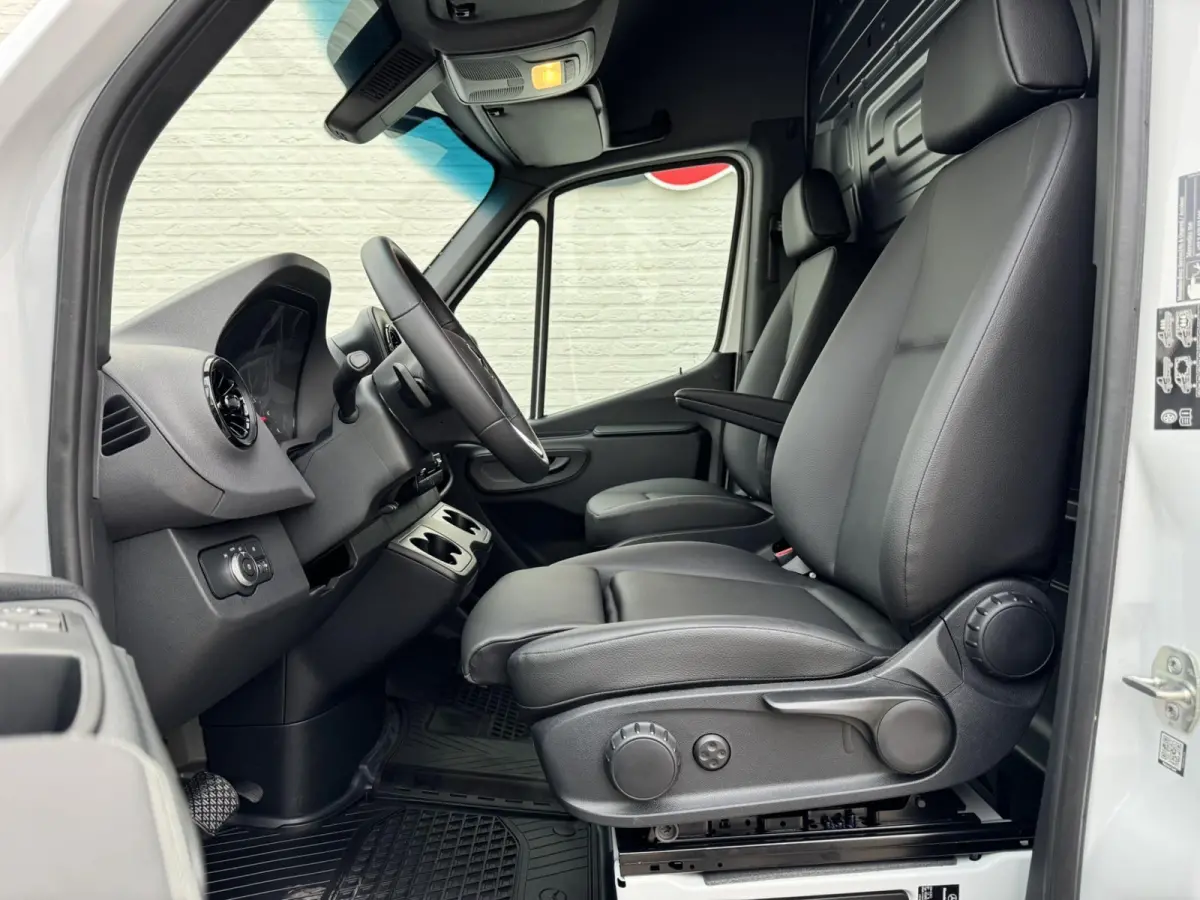 317 1.9 CDI L2 9G Leder Camera Clima M-bux media systeem DAB laadruimte betimmering
