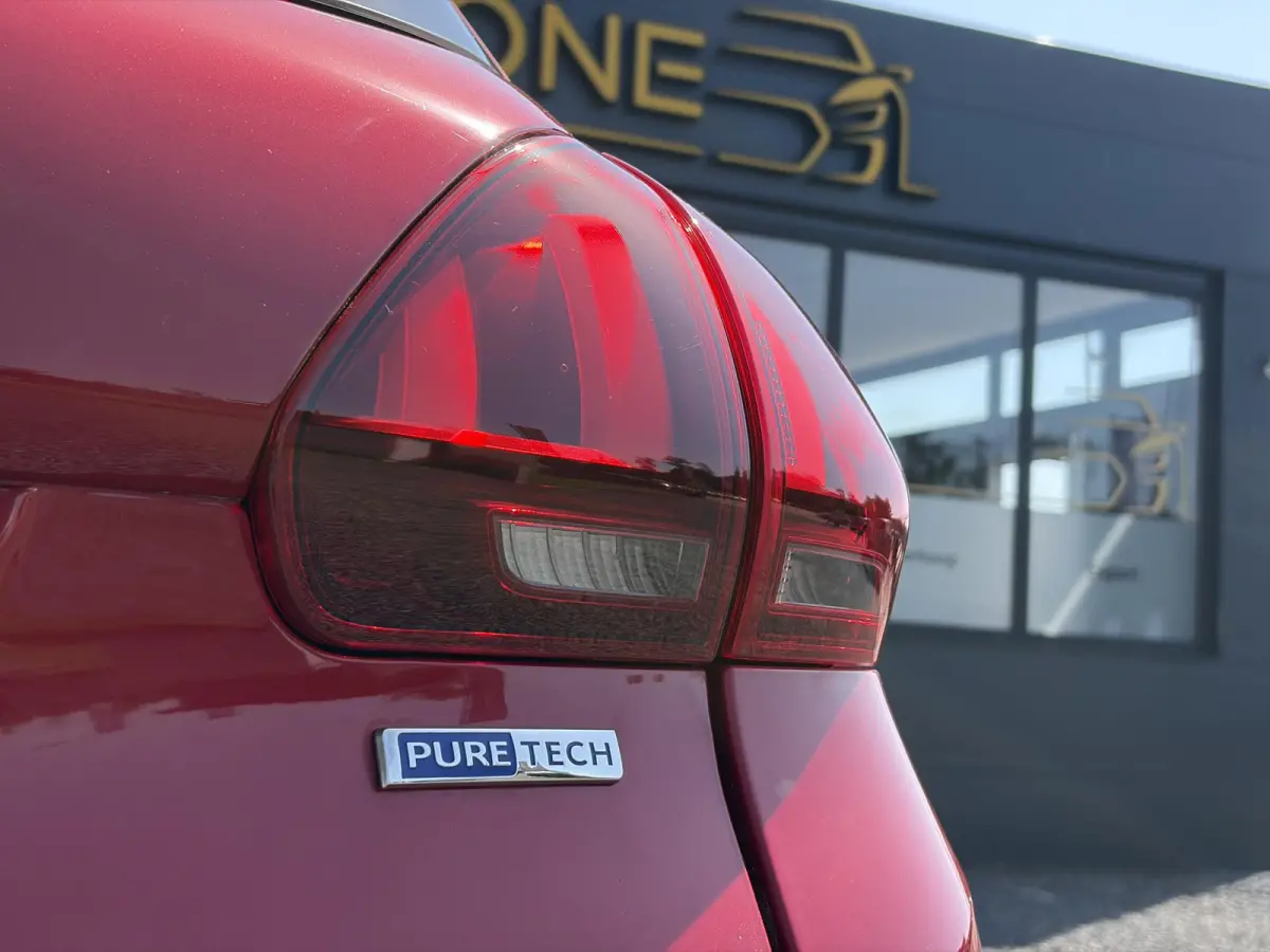 1.2 PureTech Active 110pk,Dealer Onderhouden,Navi,Carplay,Airco,Cruise,Pdc,N.A.P,Apk tot 05-2027