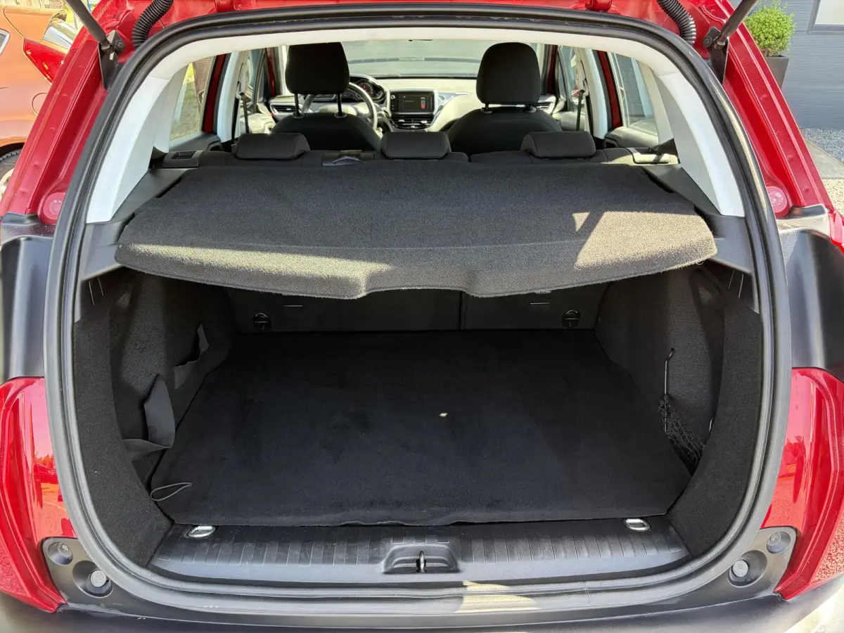 1.2 PureTech Active 110pk,Dealer Onderhouden,Navi,Carplay,Airco,Cruise,Pdc,N.A.P,Apk tot 05-2027