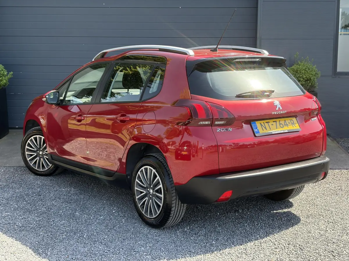 1.2 PureTech Active 110pk,Dealer Onderhouden,Navi,Carplay,Airco,Cruise,Pdc,N.A.P,Apk tot 05-2027