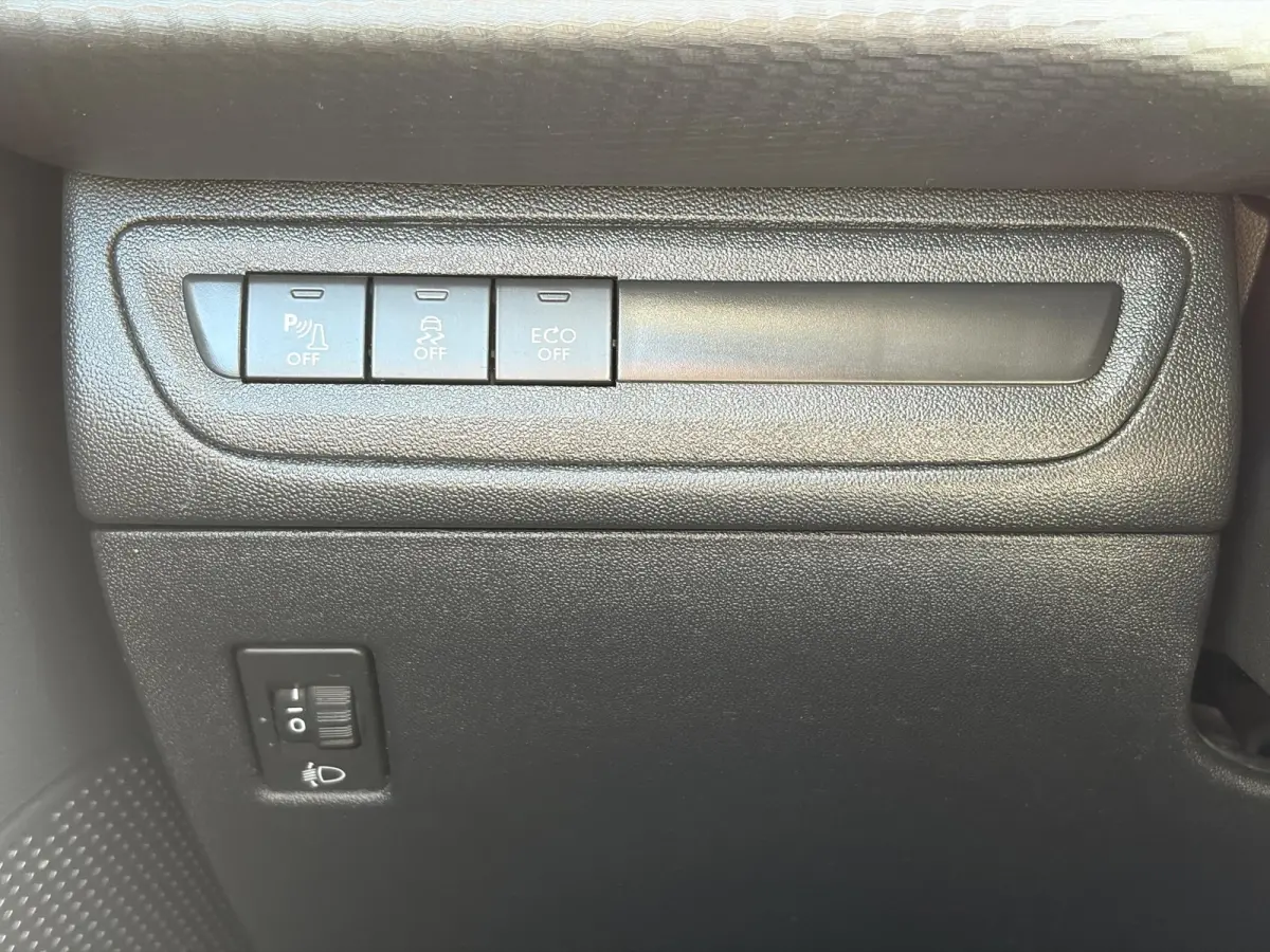 1.2 PureTech Active 110pk,Dealer Onderhouden,Navi,Carplay,Airco,Cruise,Pdc,N.A.P,Apk tot 05-2027
