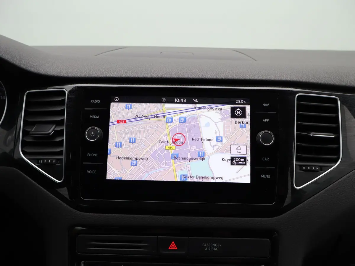 1.0 TSI Highline Edition | Navigatie | Stoelverwarming | Climate Control | Lichtmetalen Velgen |
