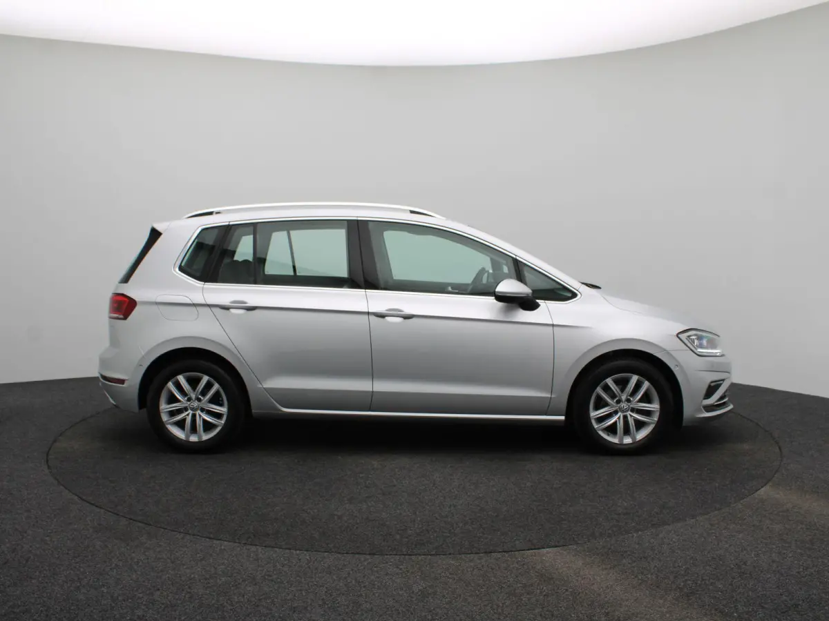 1.0 TSI Highline Edition | Navigatie | Stoelverwarming | Climate Control | Lichtmetalen Velgen |