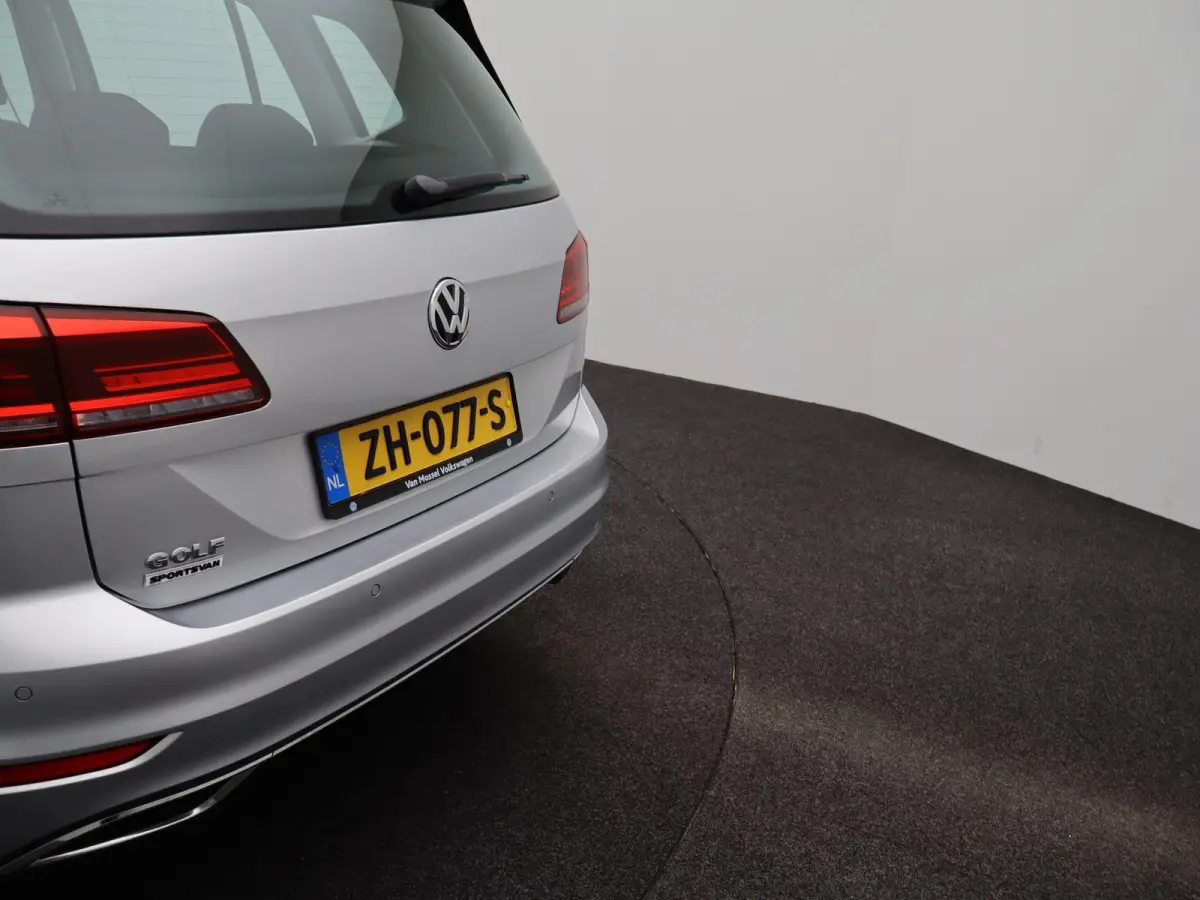 1.0 TSI Highline Edition | Navigatie | Stoelverwarming | Climate Control | Lichtmetalen Velgen |