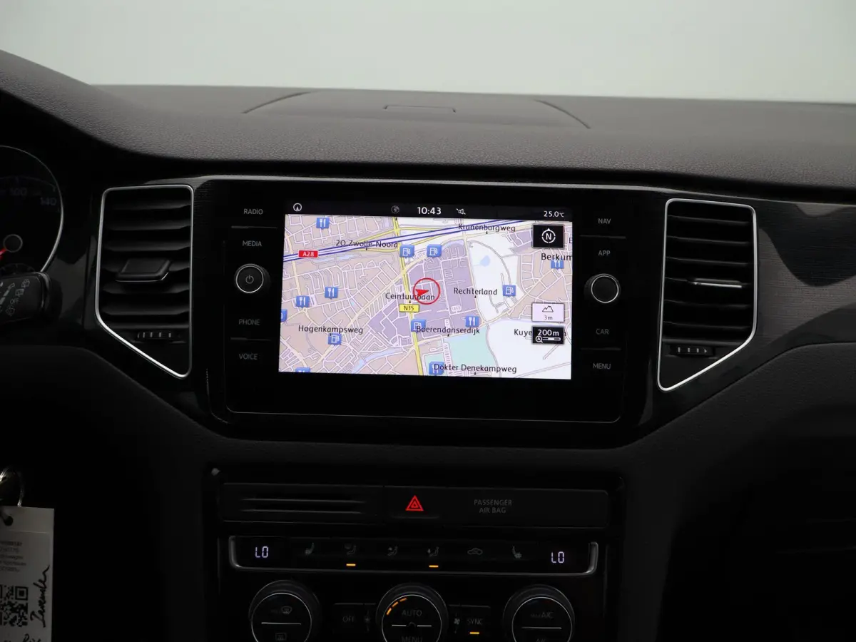 1.0 TSI Highline Edition | Navigatie | Stoelverwarming | Climate Control | Lichtmetalen Velgen |