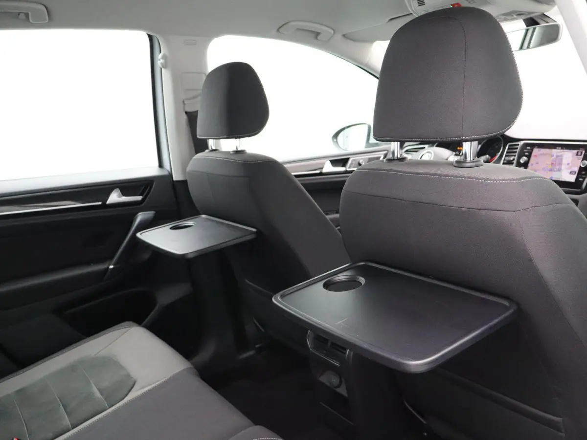 1.0 TSI Highline Edition | Navigatie | Stoelverwarming | Climate Control | Lichtmetalen Velgen |