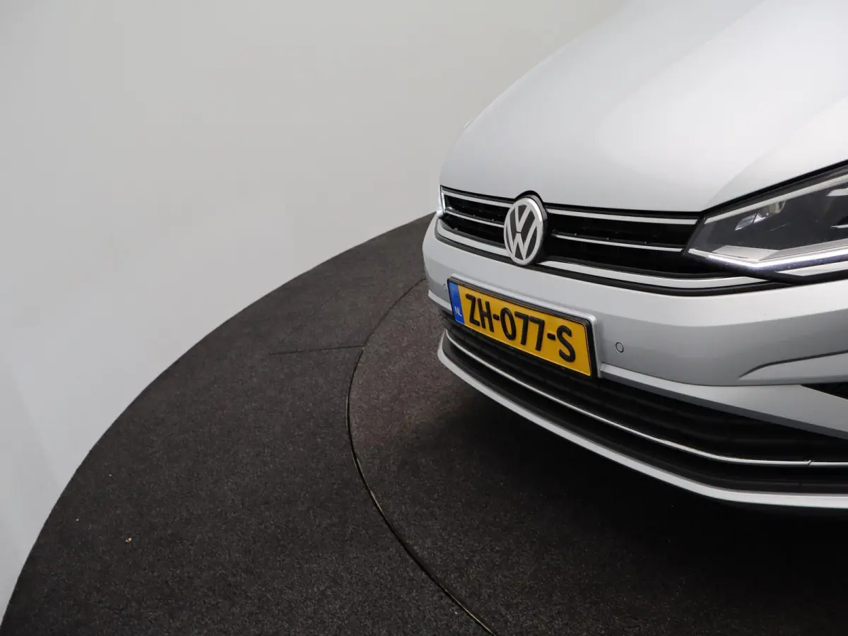 1.0 TSI Highline Edition | Navigatie | Stoelverwarming | Climate Control | Lichtmetalen Velgen |