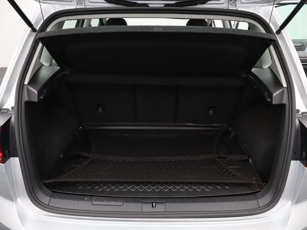 1.0 TSI Highline Edition | Navigatie | Stoelverwarming | Climate Control | Lichtmetalen Velgen |