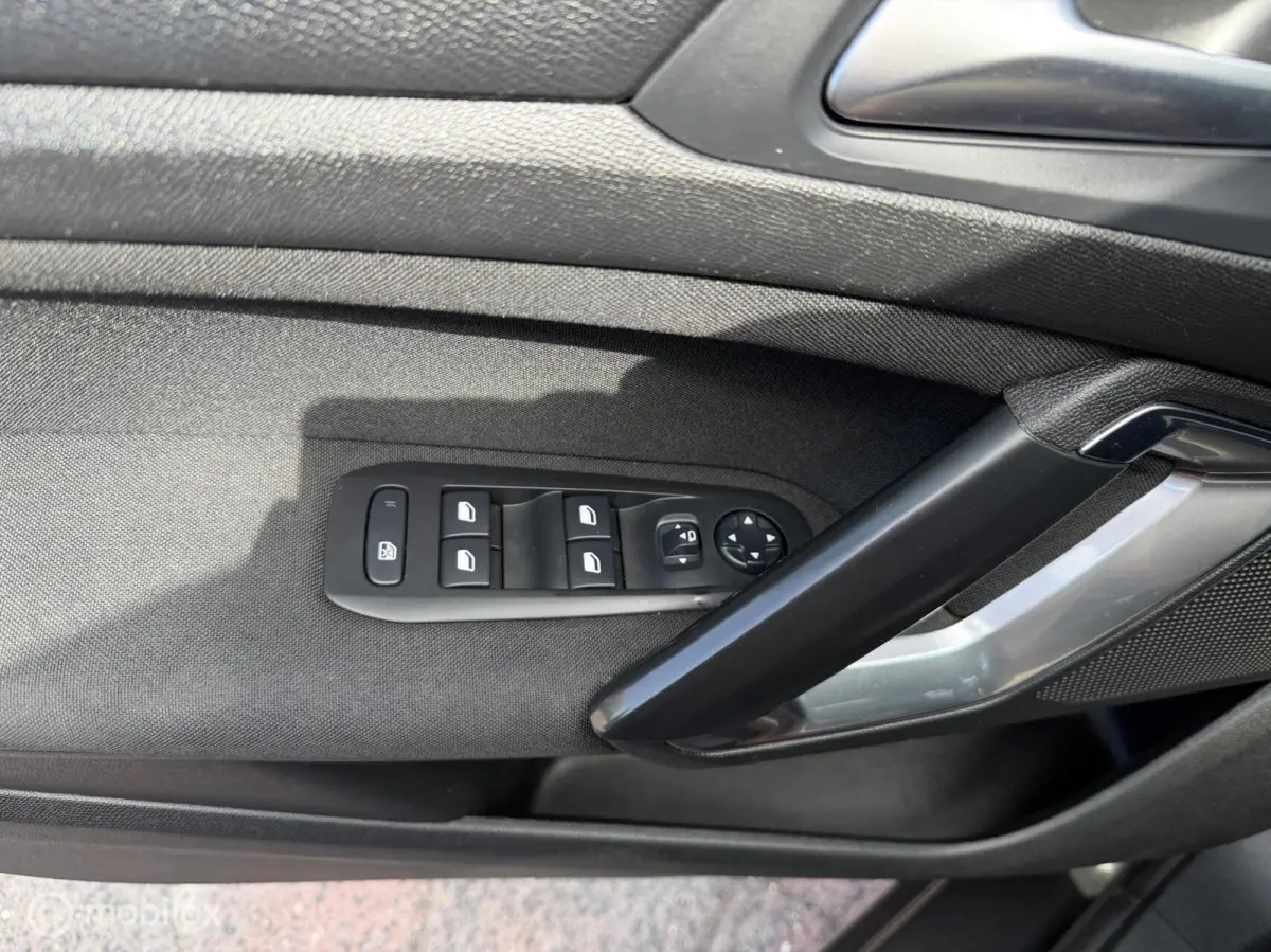 1.2 BL EXE Clima Pano Carplay Trekhaak