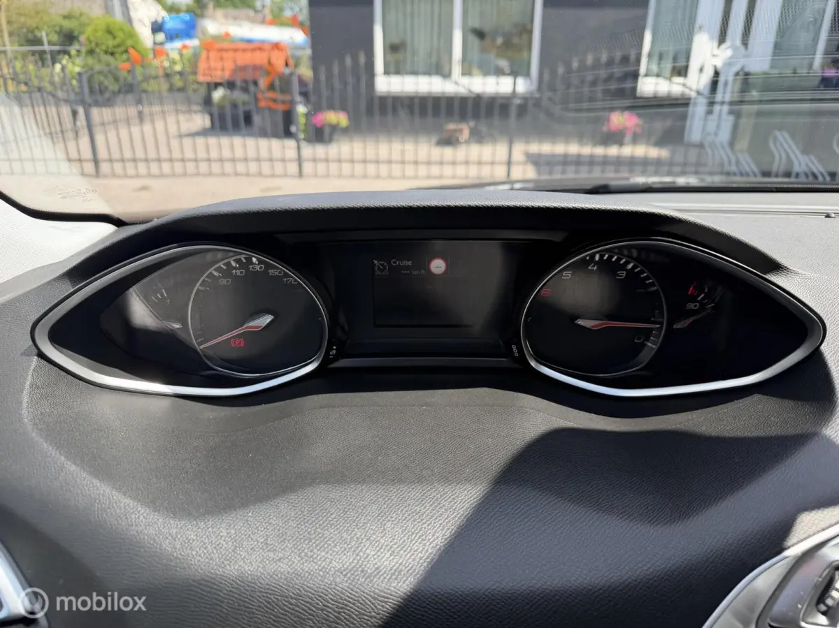 1.2 BL EXE Clima Pano Carplay Trekhaak
