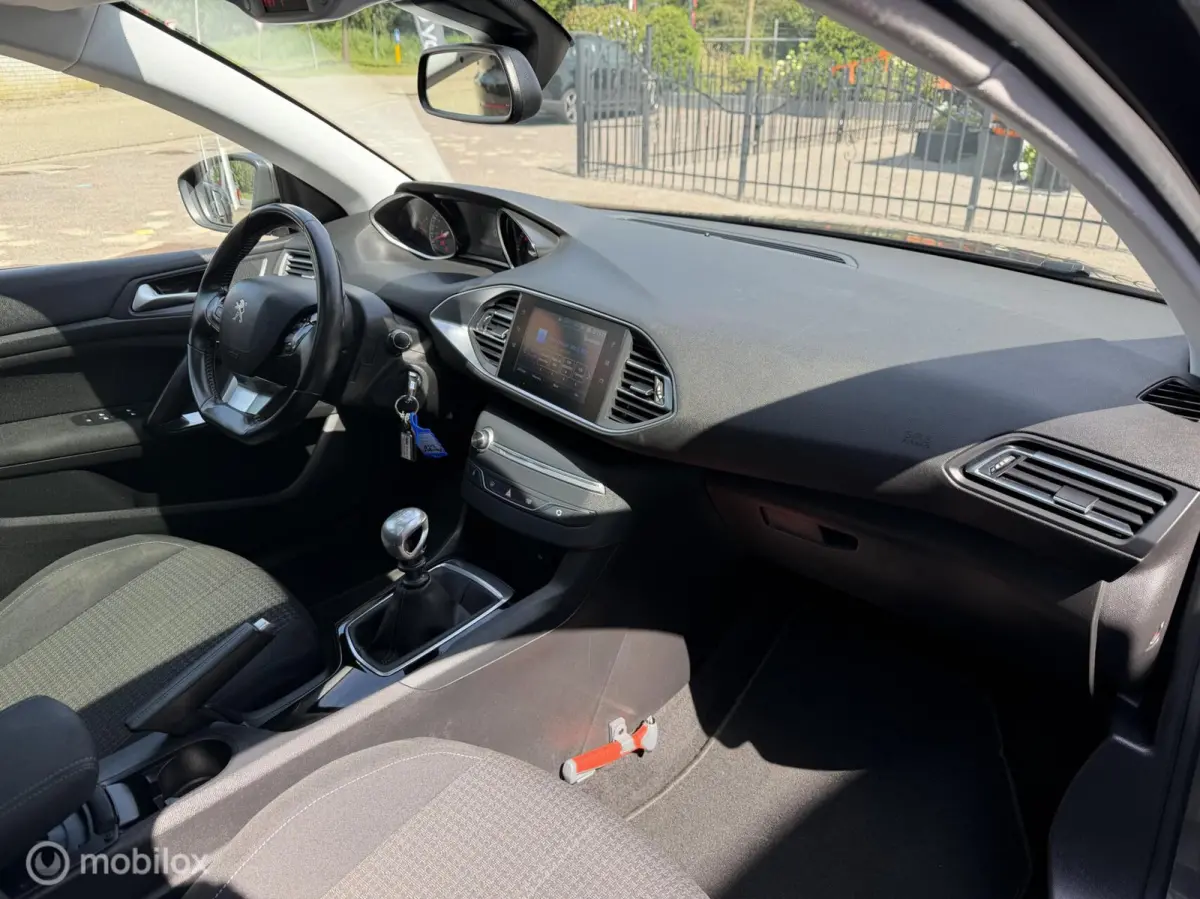 1.2 BL EXE Clima Pano Carplay Trekhaak