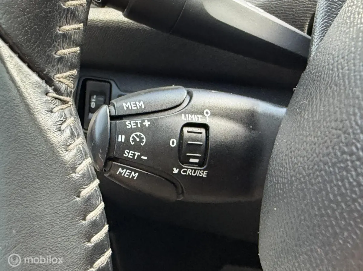 1.2 BL EXE Clima Pano Carplay Trekhaak