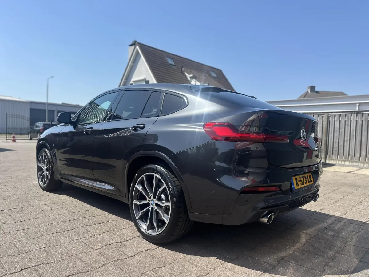 xDrive20i Org NL 1ste eigenaar M Sport