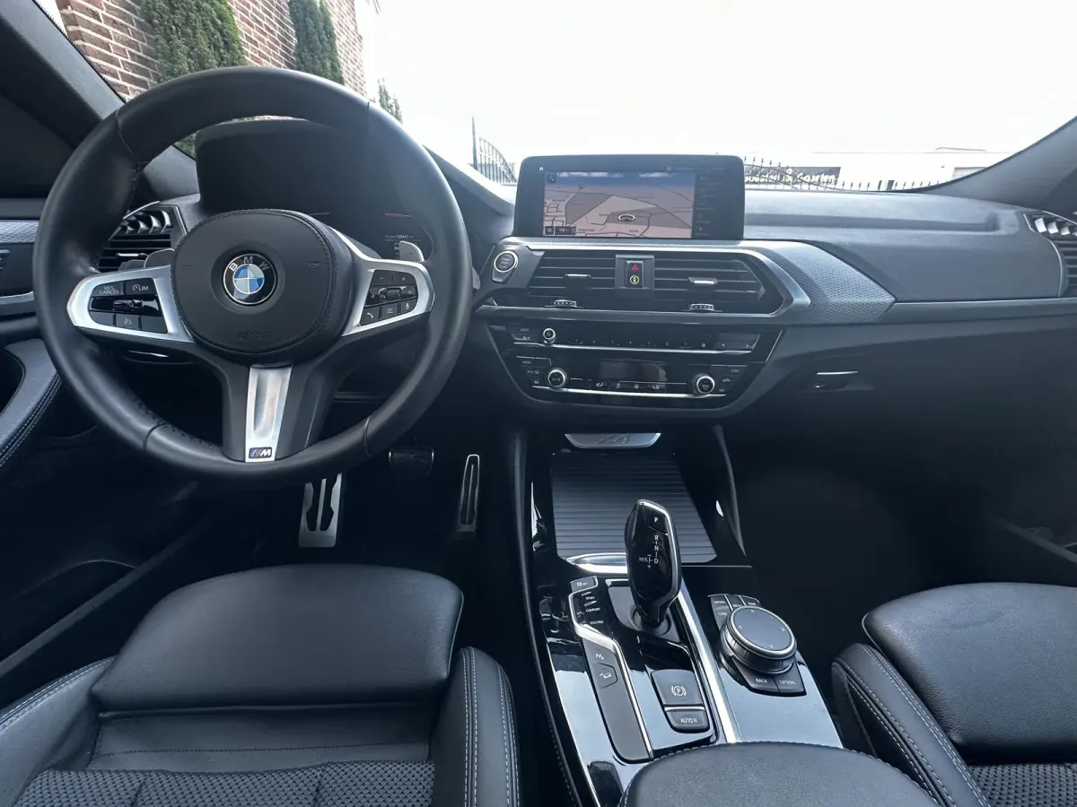 xDrive20i Org NL 1ste eigenaar M Sport
