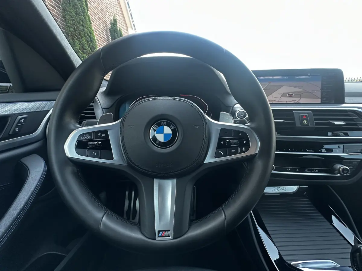 xDrive20i Org NL 1ste eigenaar M Sport