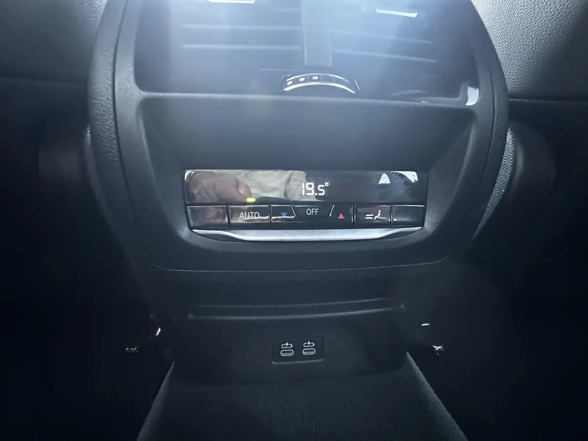 xDrive20i Org NL 1ste eigenaar M Sport