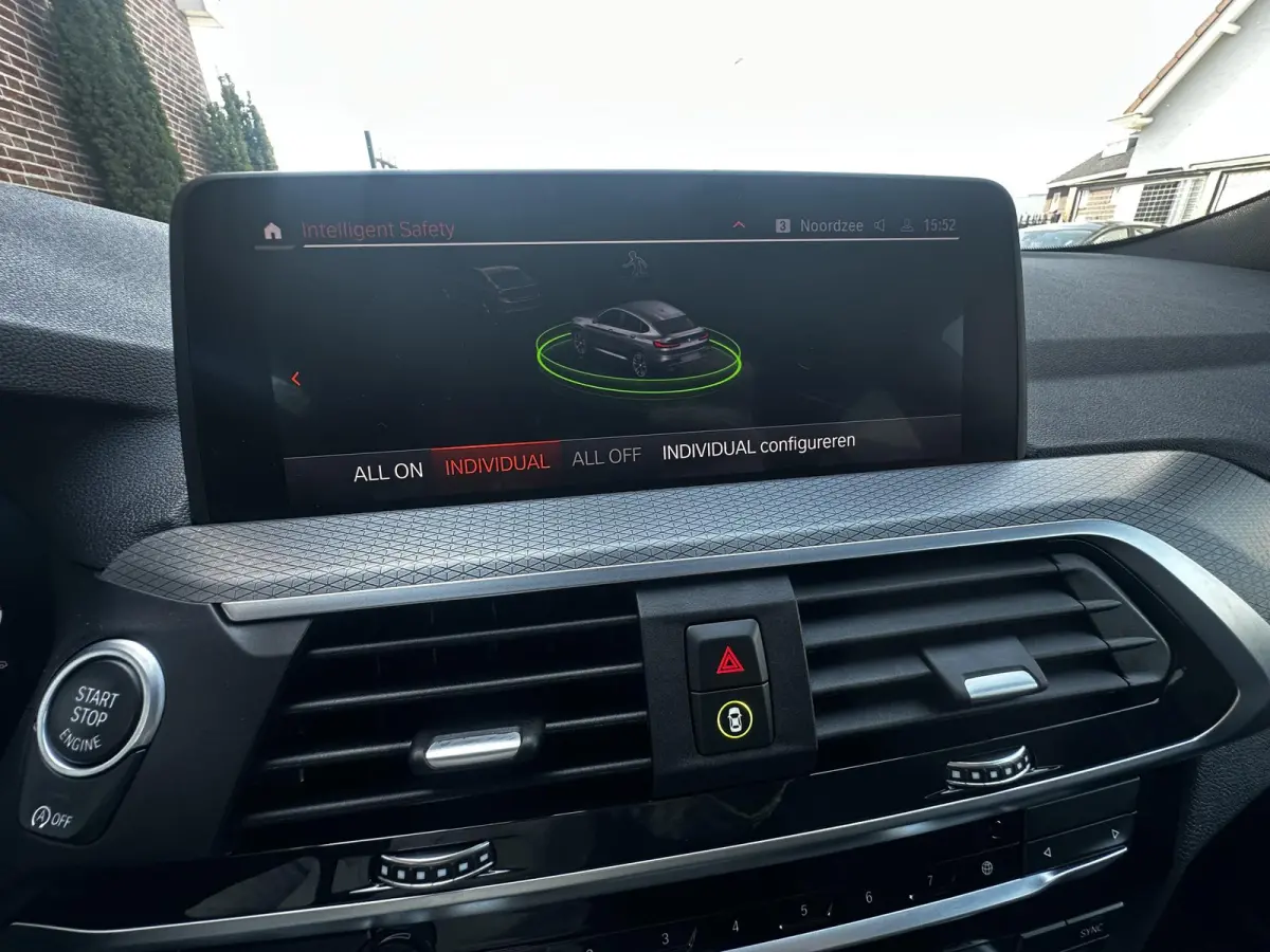 xDrive20i Org NL 1ste eigenaar M Sport