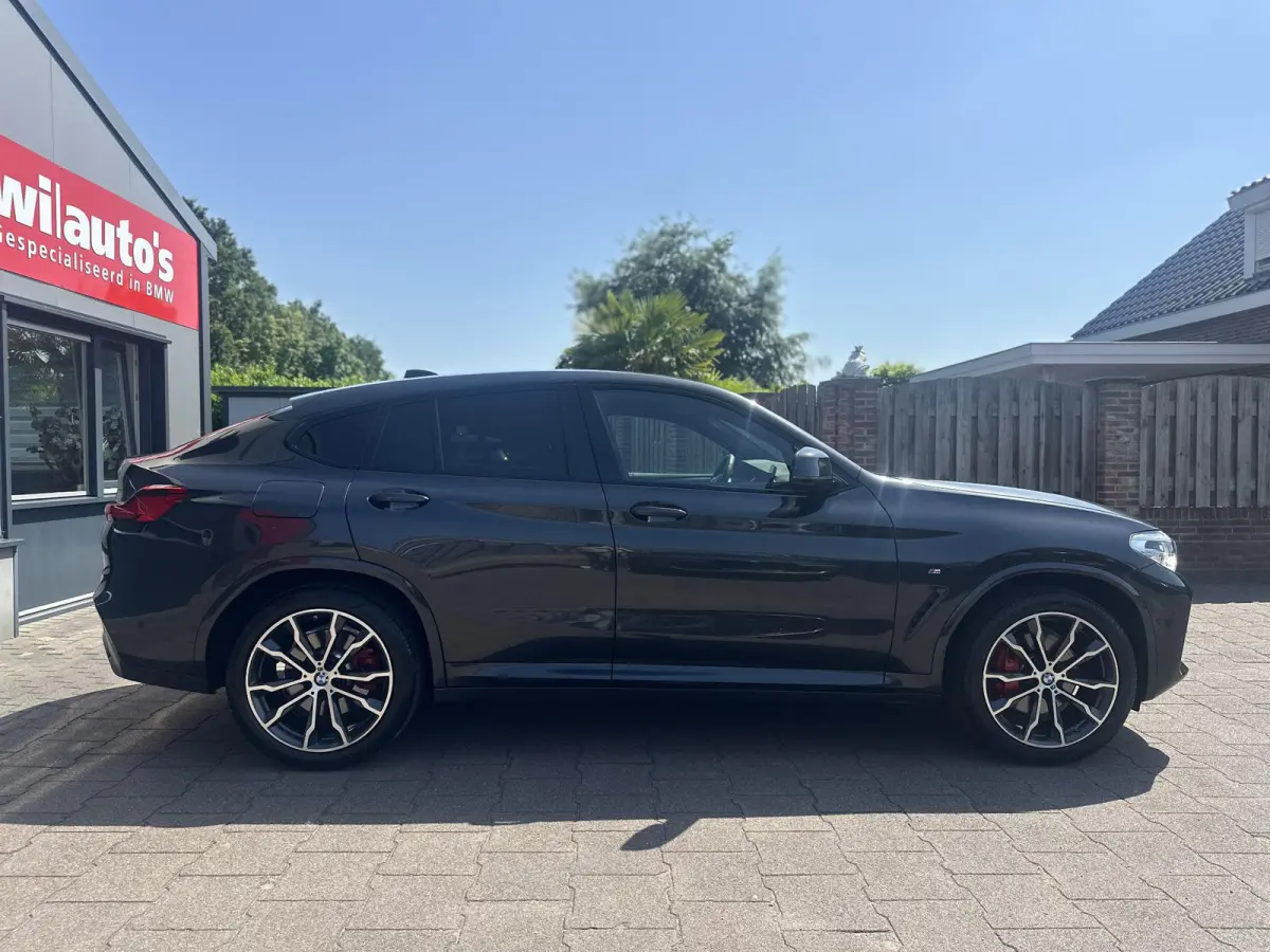 xDrive20i Org NL 1ste eigenaar M Sport