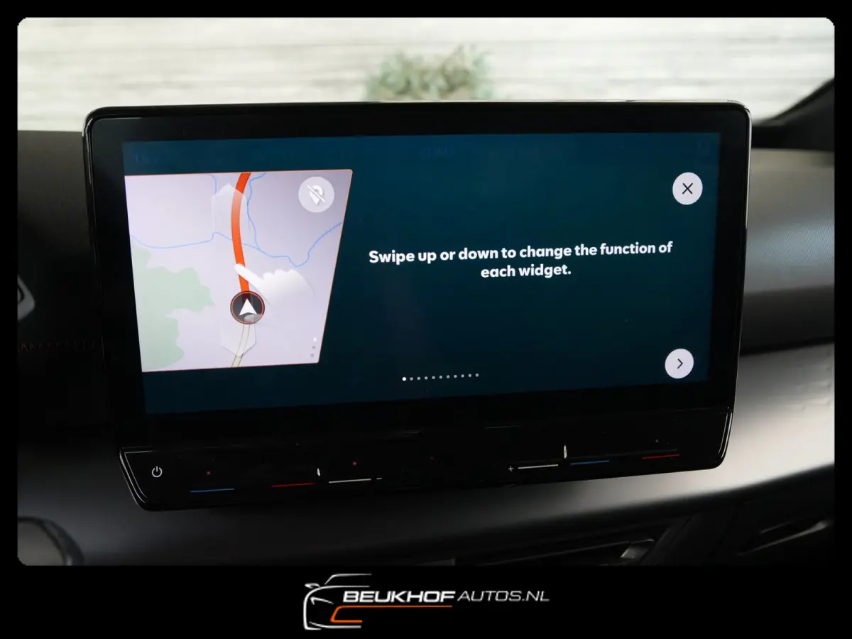 Business One 62 kWh Carplay 20'' Velgen Soh92%