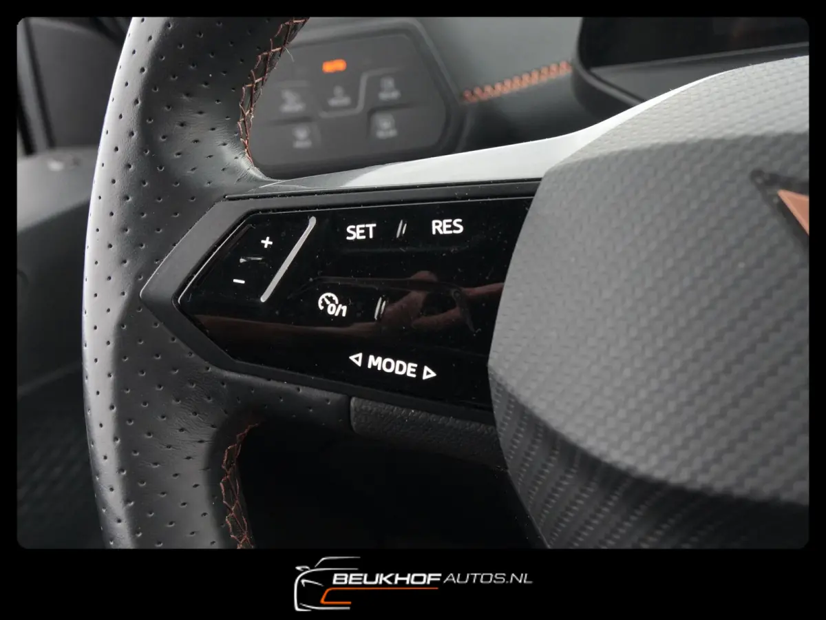 Business One 62 kWh Carplay 20'' Velgen Soh92%