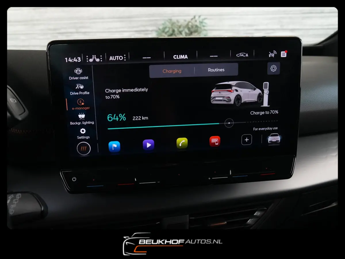 Business One 62 kWh Carplay 20'' Velgen Soh92%