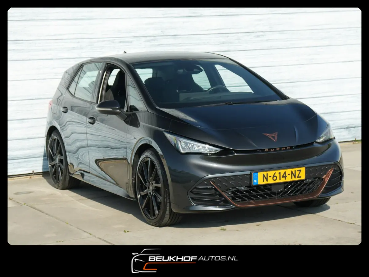 Business One 62 kWh Carplay 20'' Velgen Soh92%
