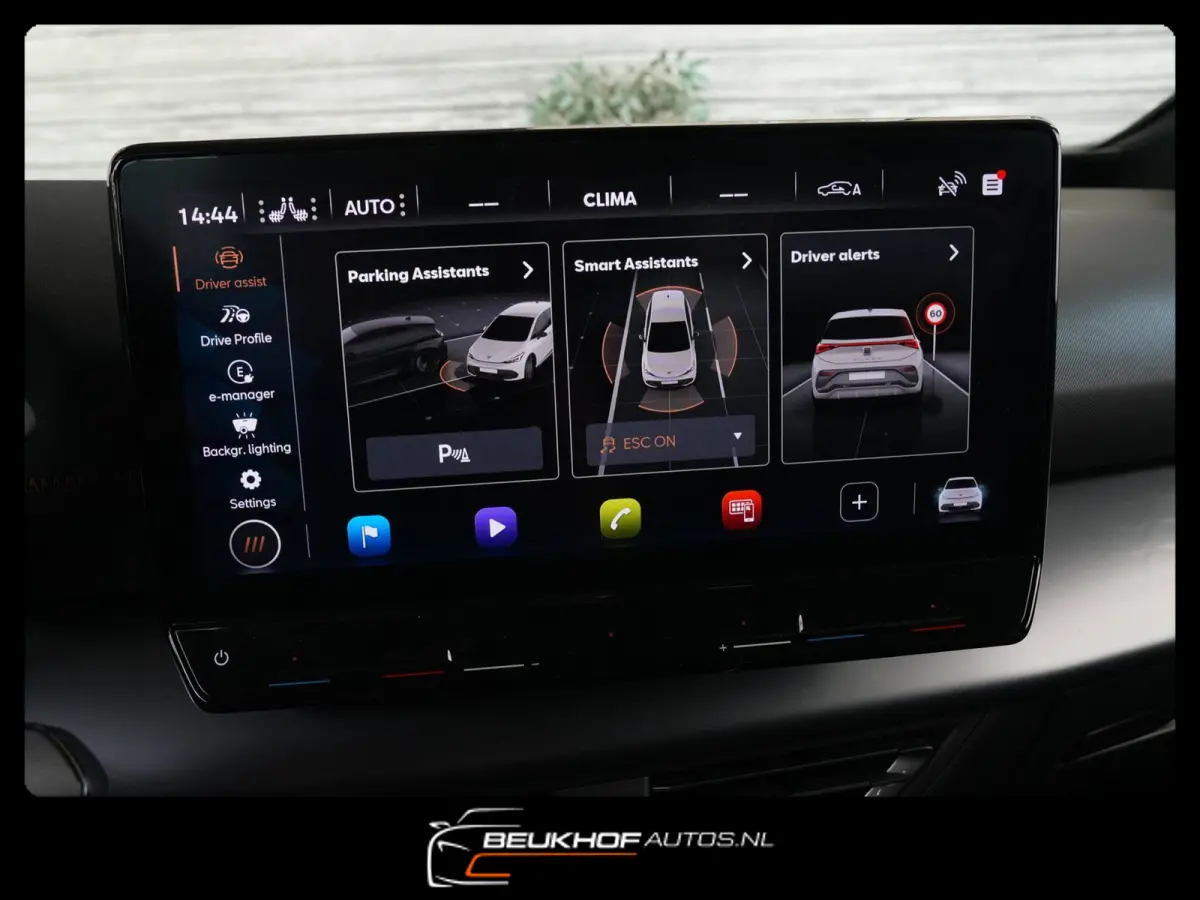 Business One 62 kWh Carplay 20'' Velgen Soh92%