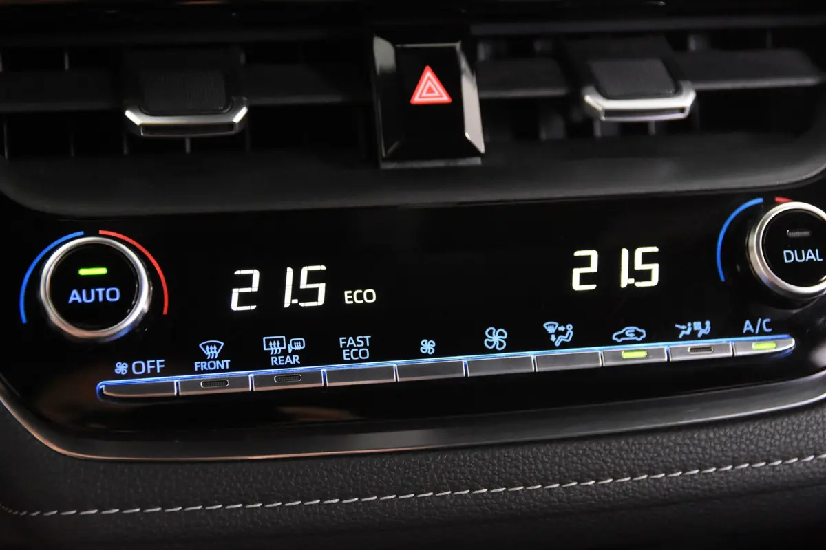 1.8 Hybrid Dynamic *1ste Eigenaar*Navigatie*Stoelverwarming*