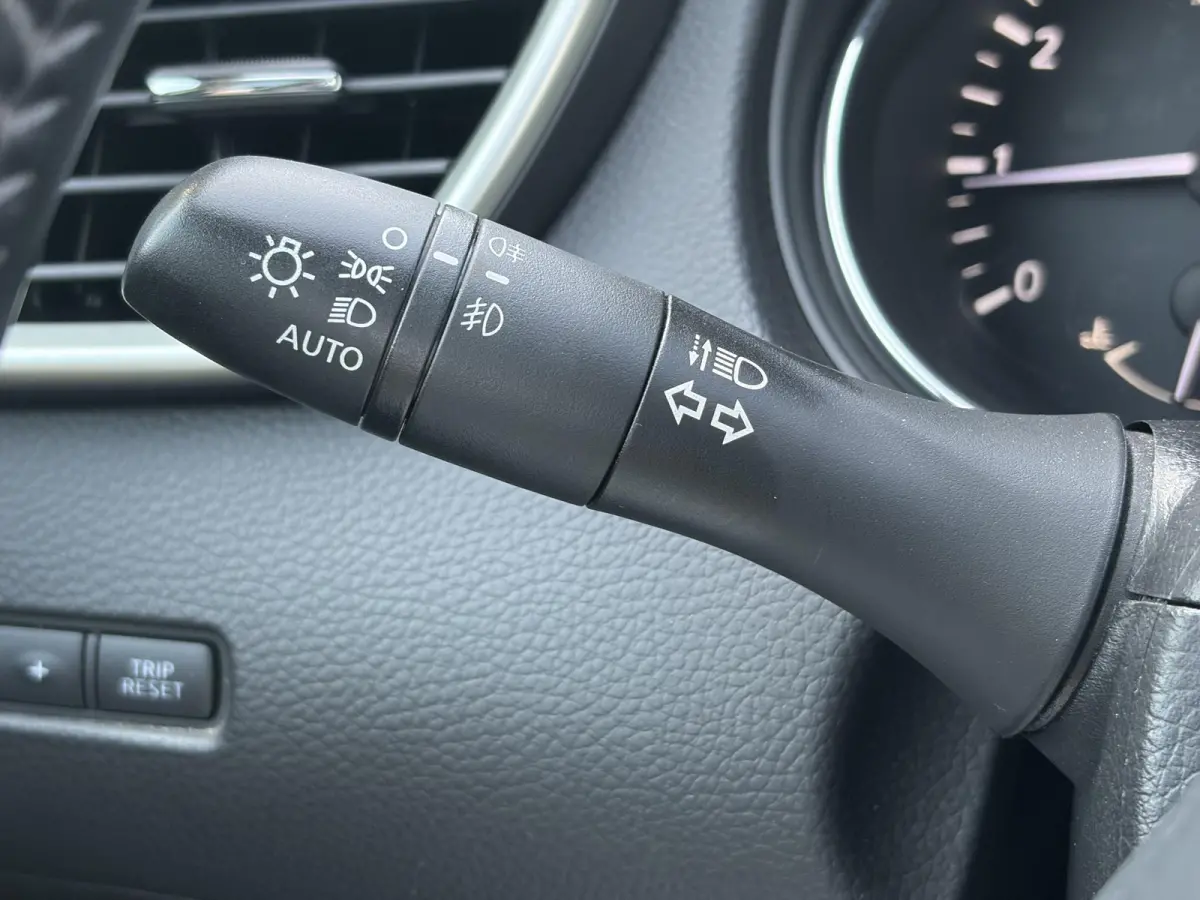 1.2 N-Connecta ✓360° Camera✓Pano✓Trekhaak✓Navi✓Clima✓Cruise✓Pdc V+A✓Lm velgen✓6 Bak✓Dakrails✓N.A.P✓115pk✓Apk tot 11-2027
